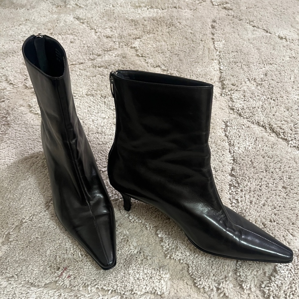 Anne Klein kitten heel booties